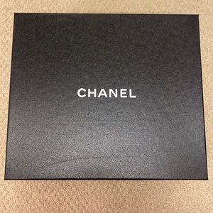 Chanel box